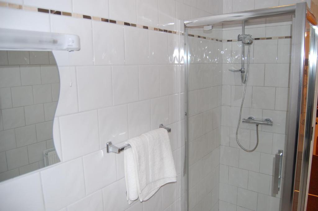 The Cosy Cottage Moville Room photo